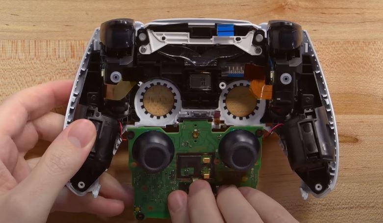 Disassemble PS5 controller PCB