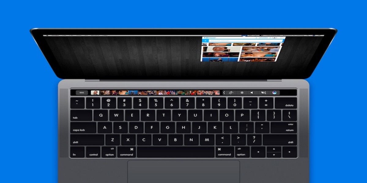 Touch Bar on MacBook Pro customizable screenshot