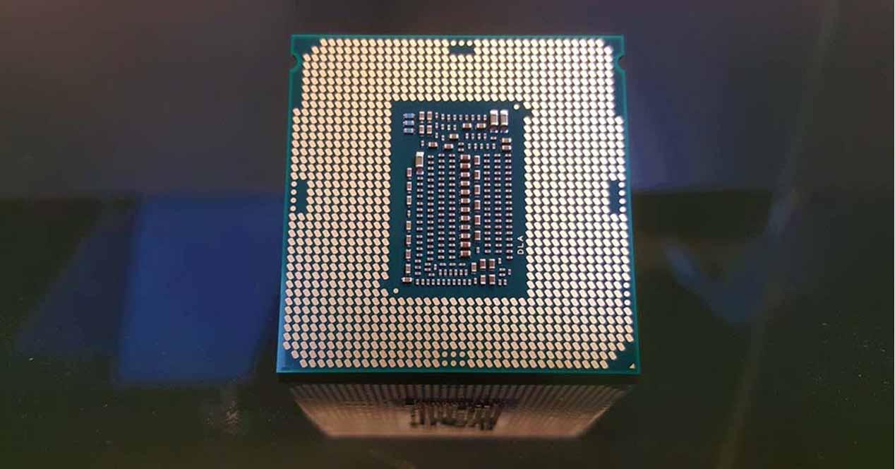 Intel processor with LGA1700 socket