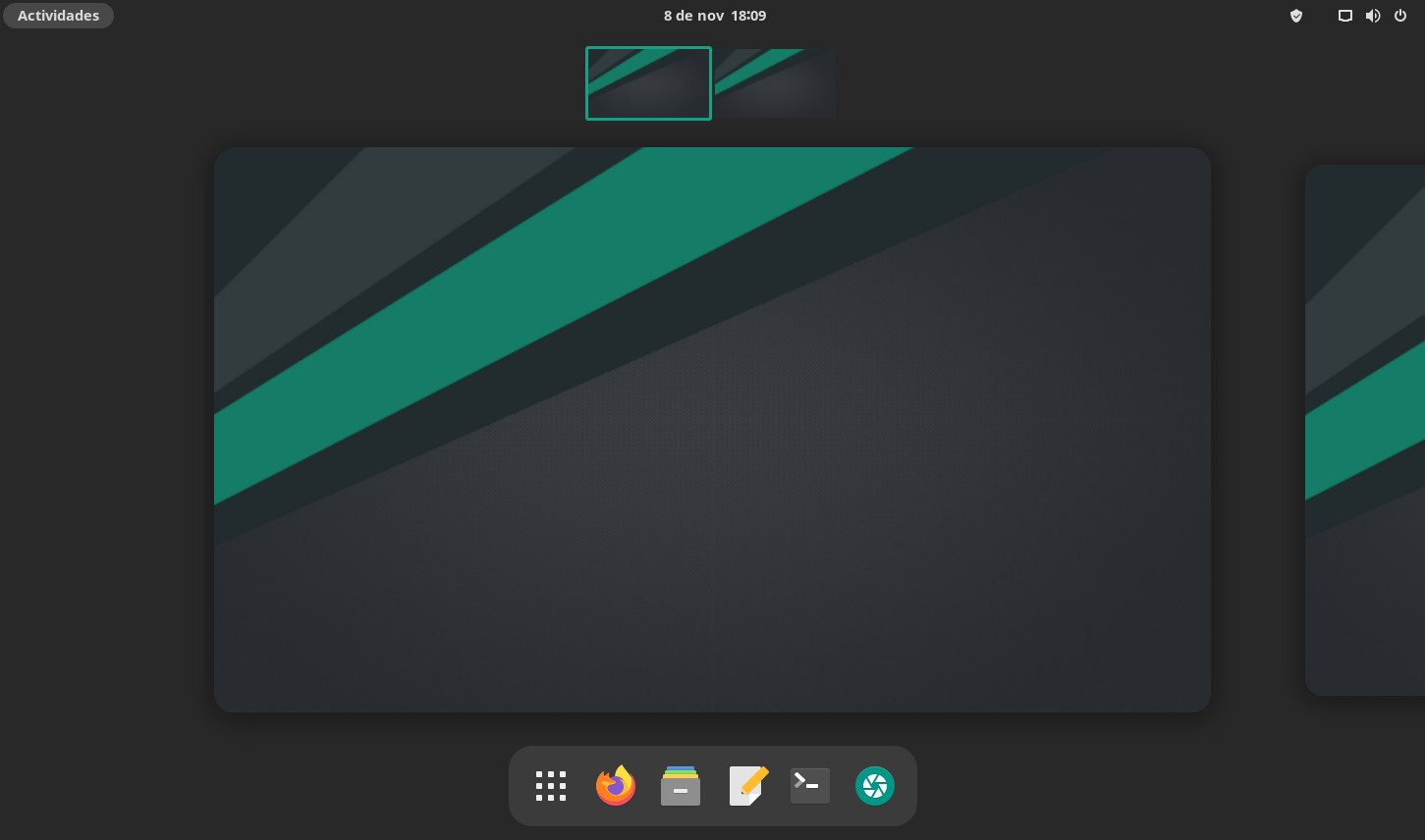 Manjaro Linux with GNOME