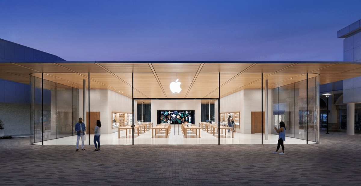 Apple Store in California