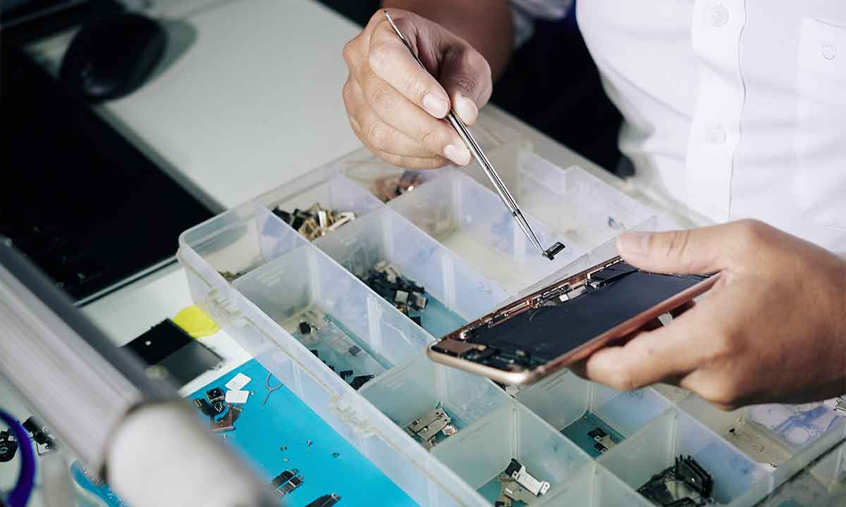 Apple makes a 180-degree turn on the right to repair: self-service repair