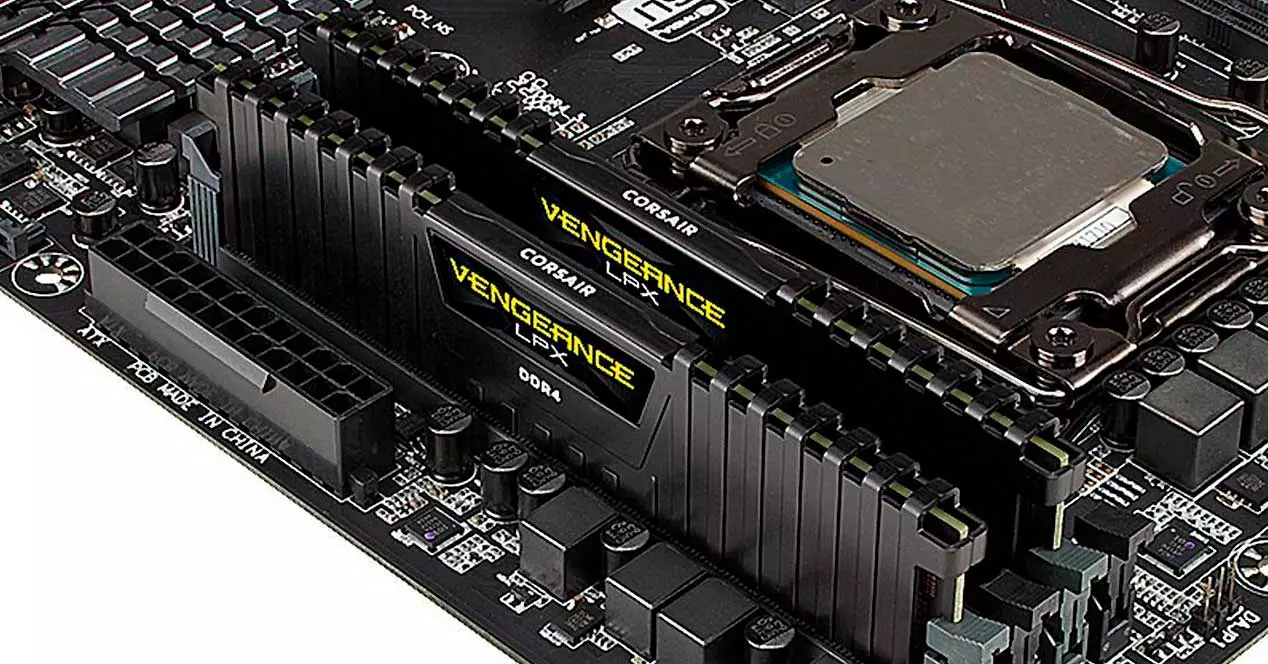 Corsair Vengeance LPX DDR4 RAM Intel AMD