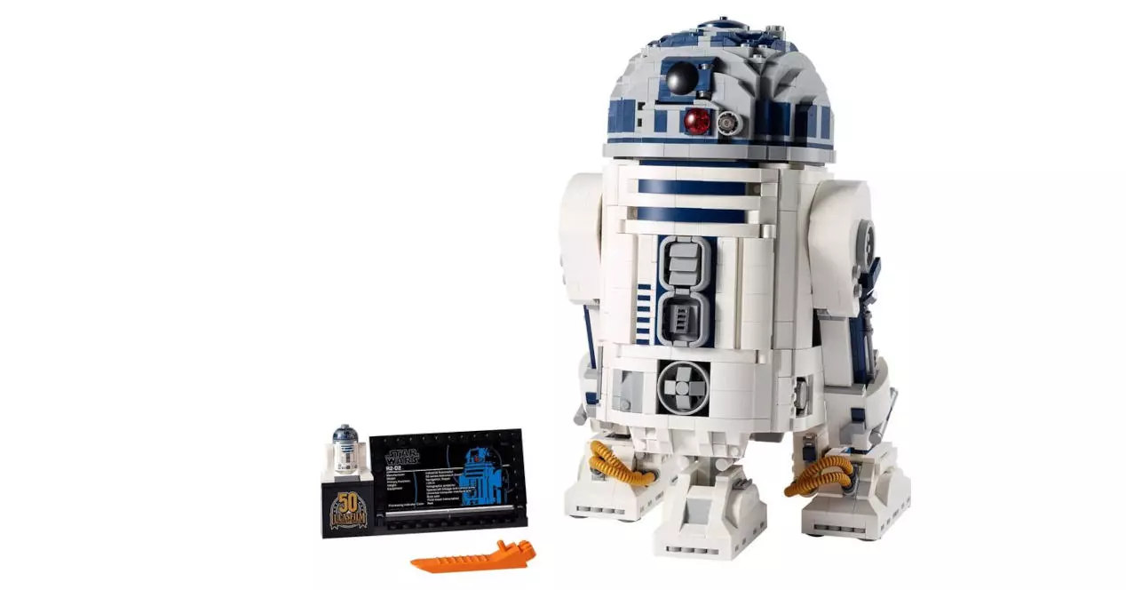 Lego's R2 D2
