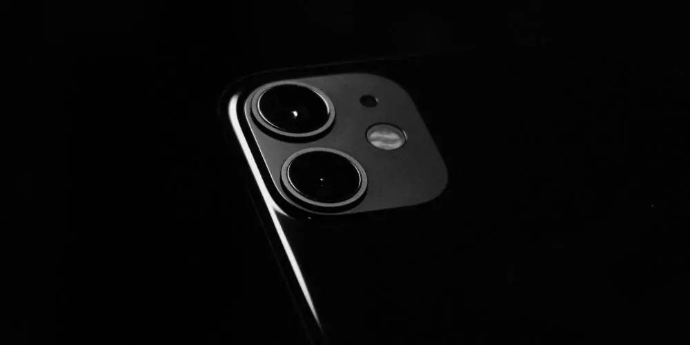 iPhone 11 camera