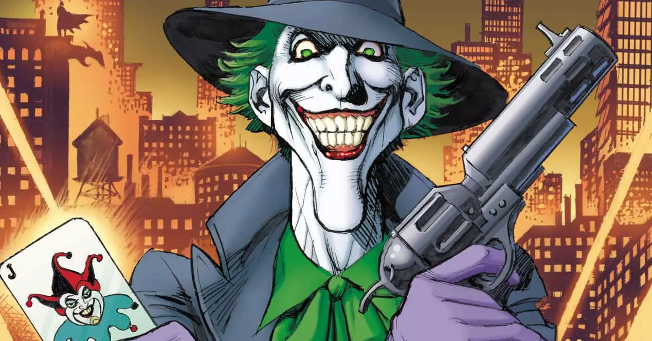 Joker, superpowers and weapons