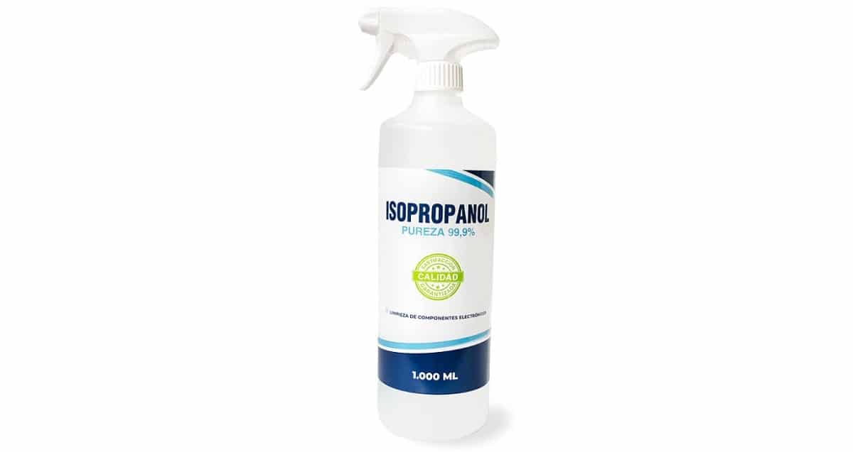 Isopropyl alcohol to clean screens