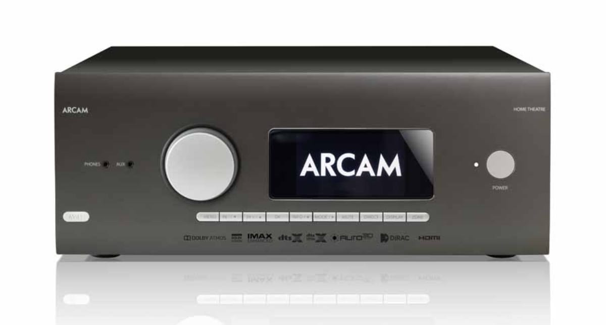 ARCAM receivers AVR11, AVR21, AVR31 and AV41 front 31
