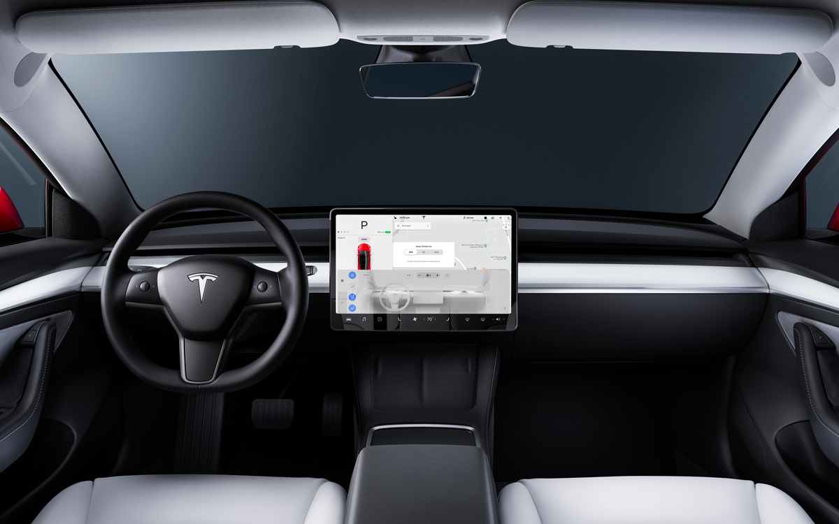 tesla dropping standard connectivity
