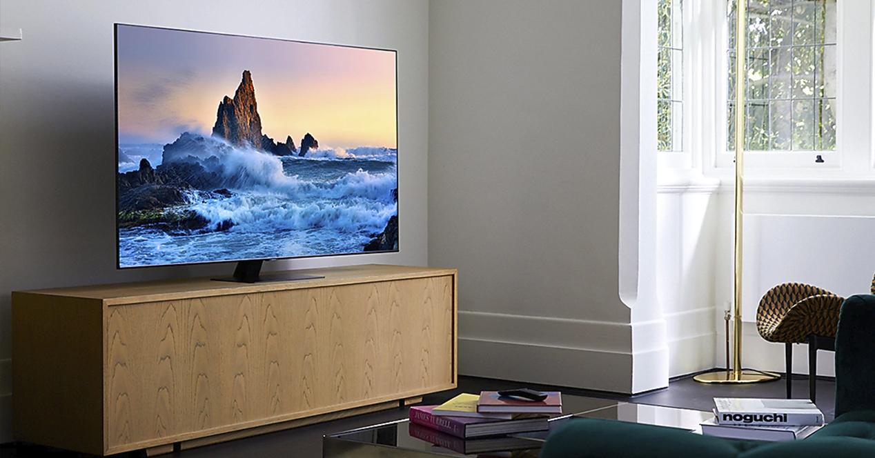 Samsung 65QT80 Smart TV