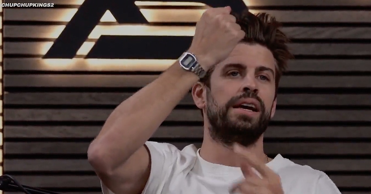 Piqué wearing a Casio watch on his wrist