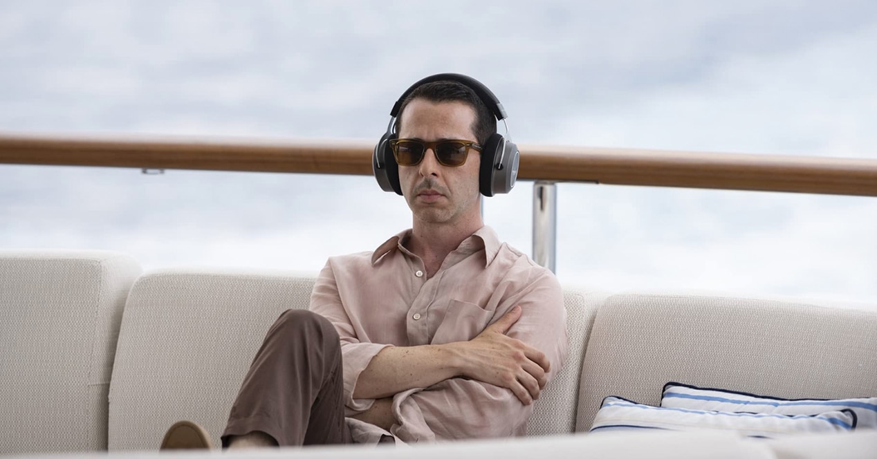 Kendall Roy listening to music in an episode of Succession